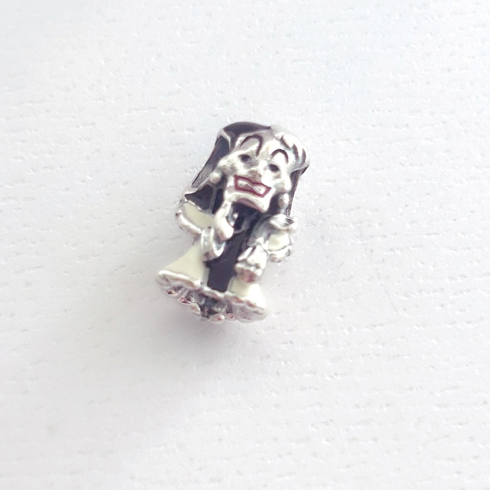PANDORA Disney 101 Dalmation Villains Cruella De Vil Charm w/box - Picture 4 of 8